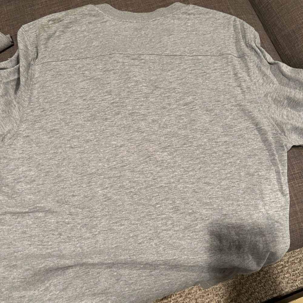 Gray long sleeve shirt - Picture 4 of 5
